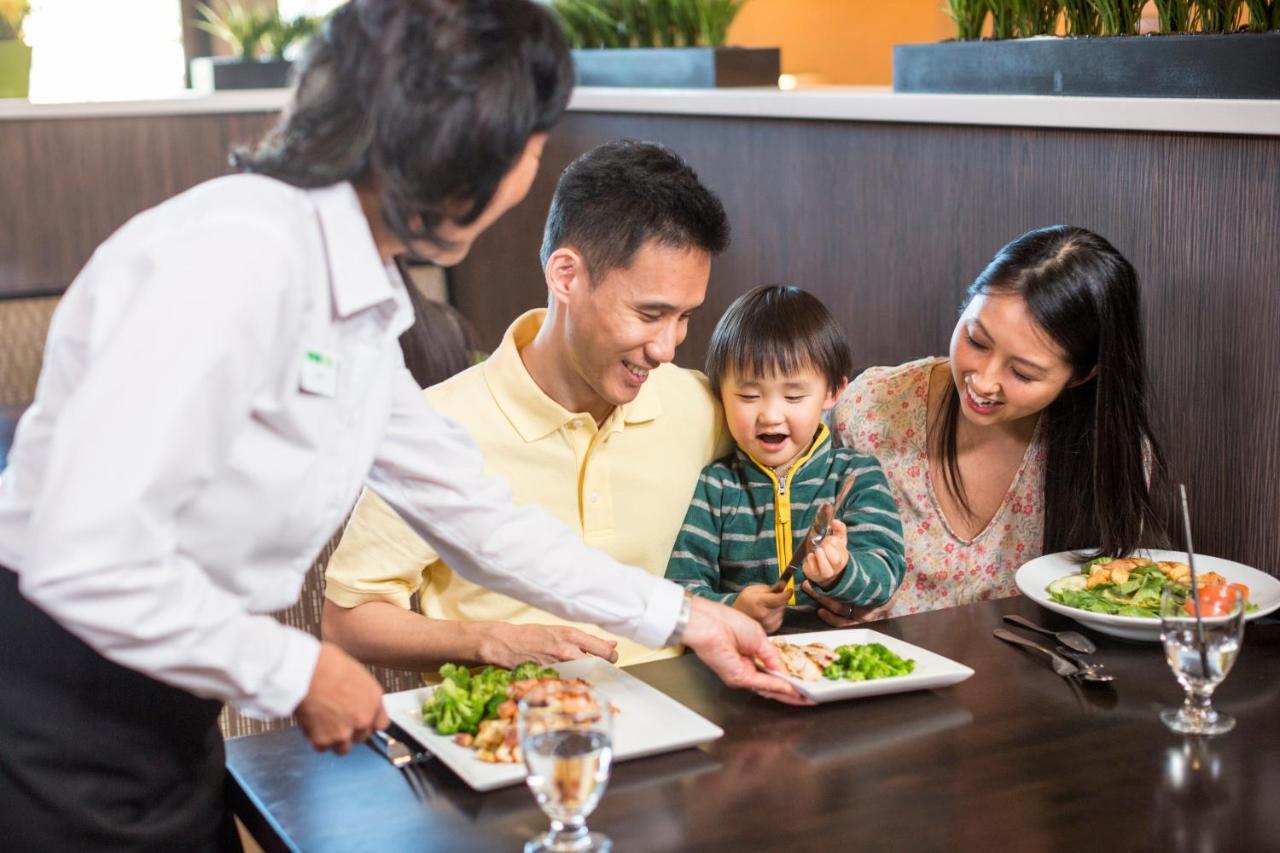Holiday Inn - Long Island - Islip Arpt East By Ihg Holtsville Eksteriør bilde
