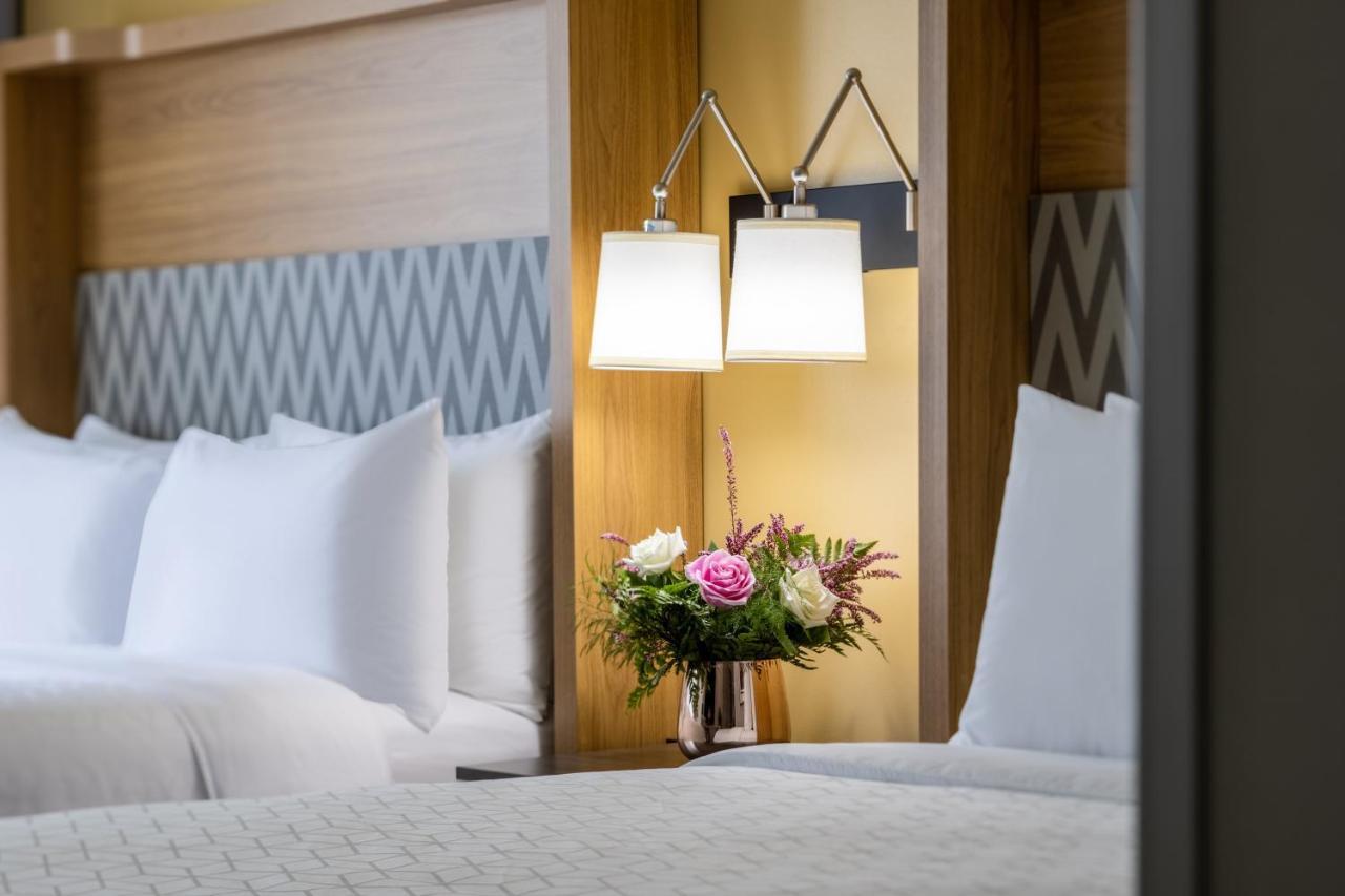 Holiday Inn - Long Island - Islip Arpt East By Ihg Holtsville Eksteriør bilde